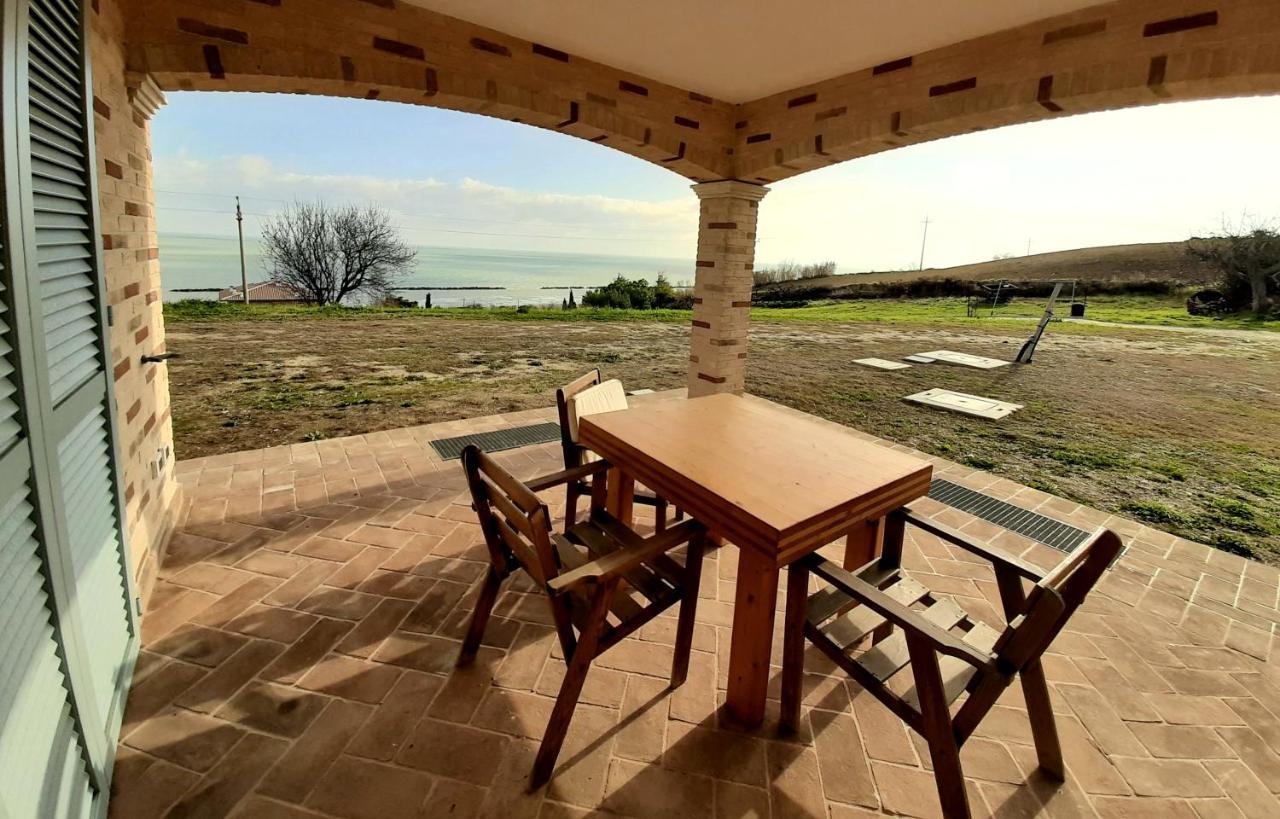 Bio Agriturismo Mare In Campagna Campofilone Exterior foto